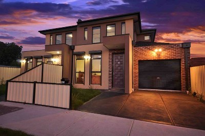 I AM BIG AND BEAUTIFUL Picture