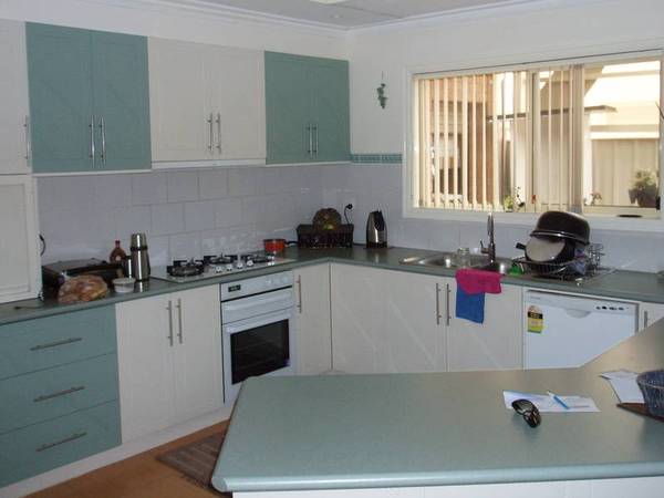 AS NEW. GREAT 4 BEDROOM HOME AND SPACIOUS Picture