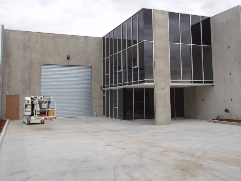 BLUE RIBBON LOCATION Picture 1