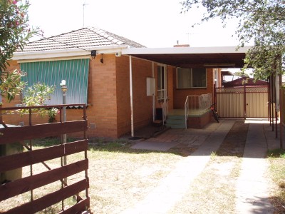 ALL IN WALKING DISTANCE Picture