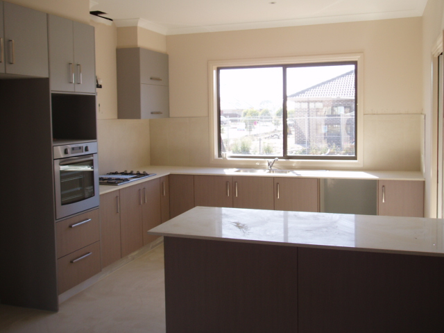 Brand New House, Great Location! Picture 2