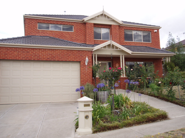 FAMILY HOME AT IT'S BEST Picture 1