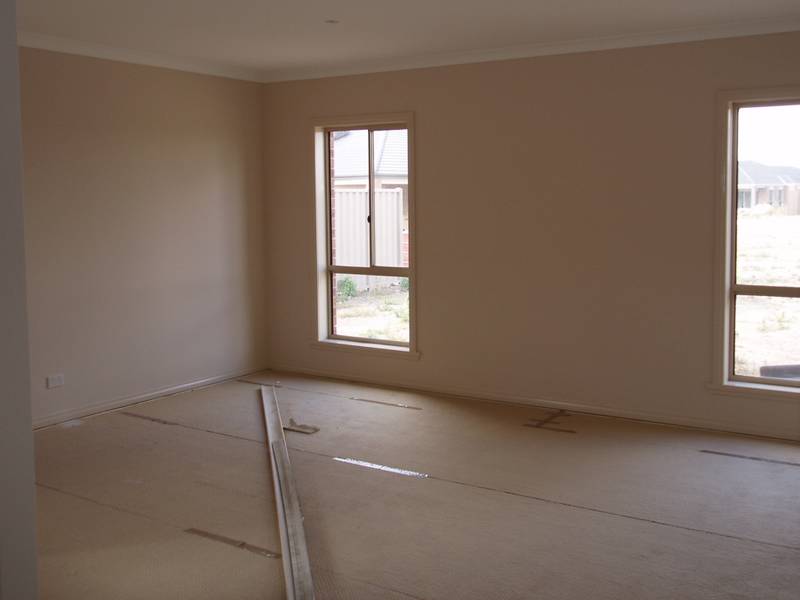Brand New Home, Excellent Location Picture 3