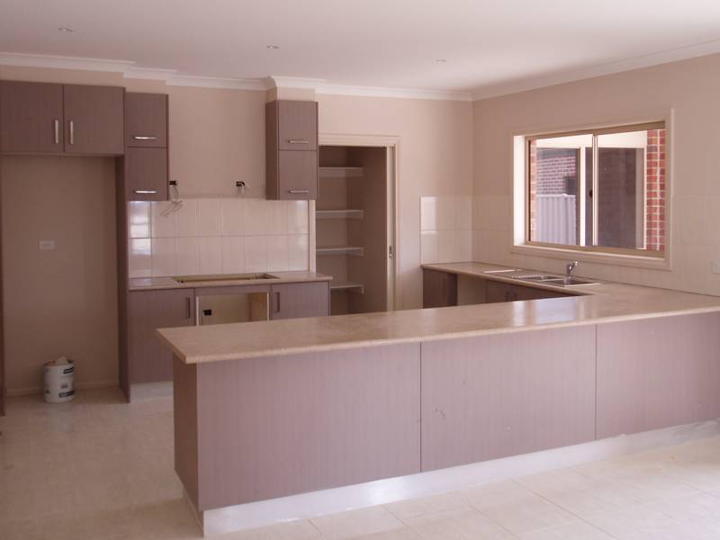 Brand New Home, Excellent Location Picture 2