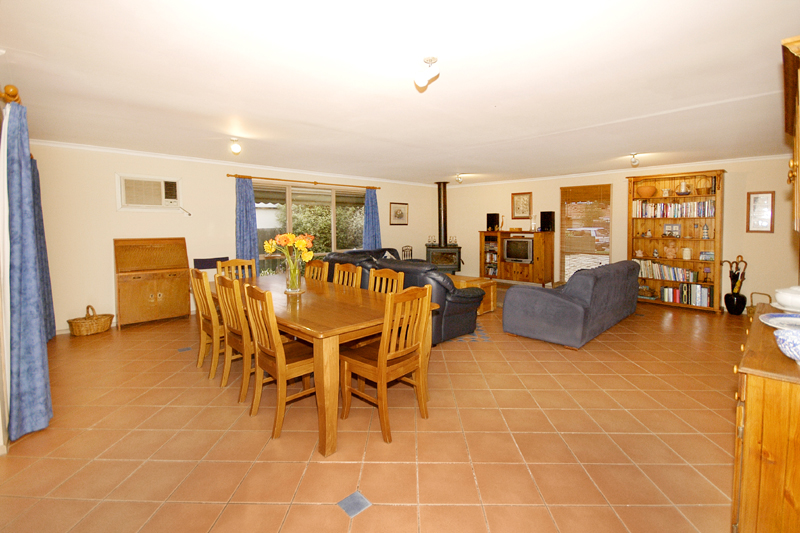 Large Family Home Picture