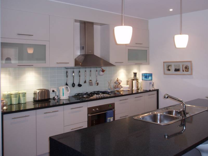 Be Surprised! Picture 2