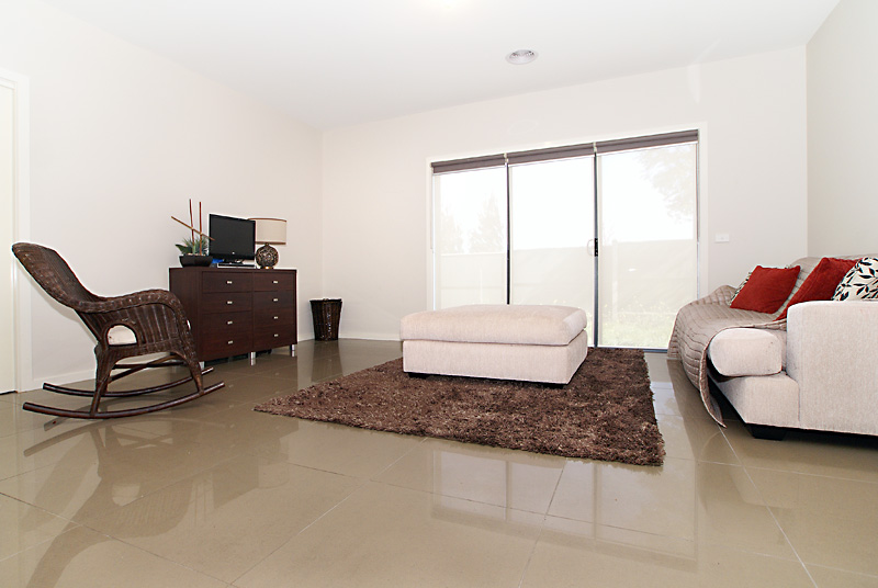 Stunning and Spacious. Picture 3