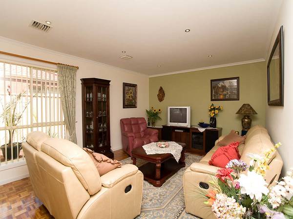 TOP TOWNHOUSE IN A GREAT LOCATION Picture TOP TOWNHOUSE IN A GREAT LOCATION Picture