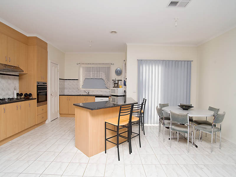 THE BUS STOP AT YOUR DOOR STEP Picture 3