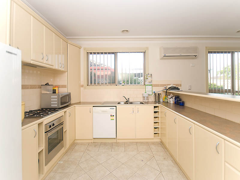 MAKE YOUR FIRST HOME A VICTORIAN... Picture