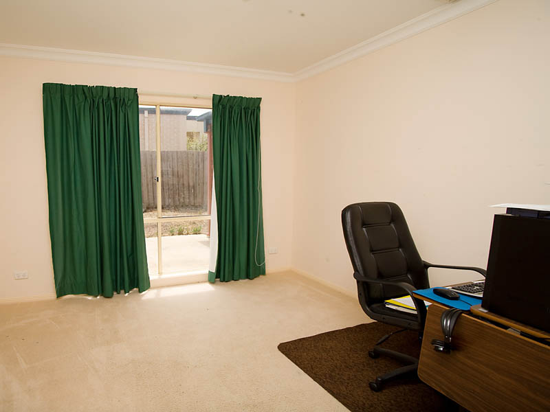 IDEAL FAMILY HOME! Picture 2