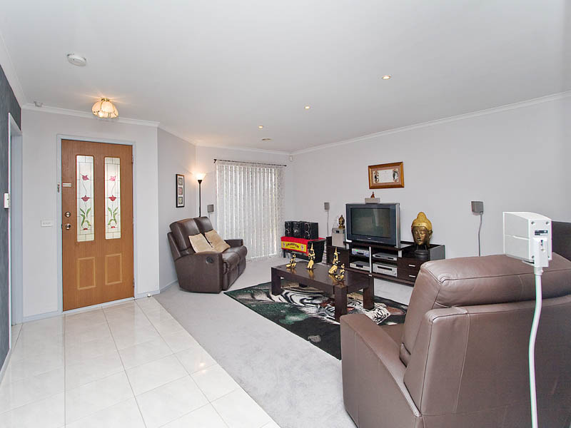 A SPACIOUS HOME PERFECT FOR A GROWING FAMILY Picture 2