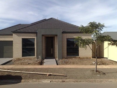 CAROLINE SPRINGS GEM Picture CAROLINE SPRINGS GEM Picture