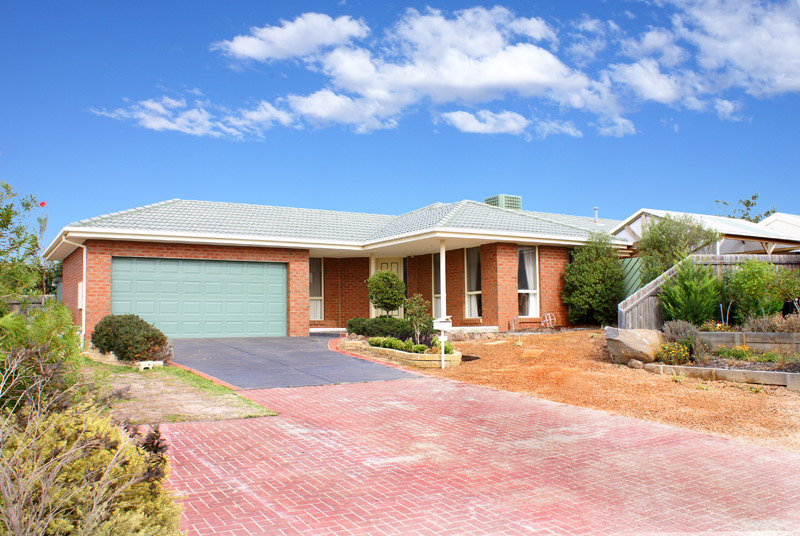 SUPERB FAMILY LIVING Picture 1