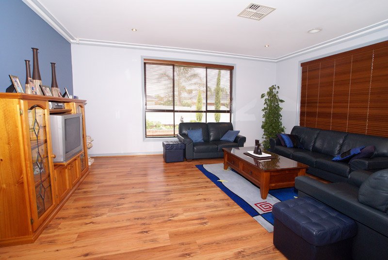 THE ULTIMATE FAMILY PACKAGE Picture 2