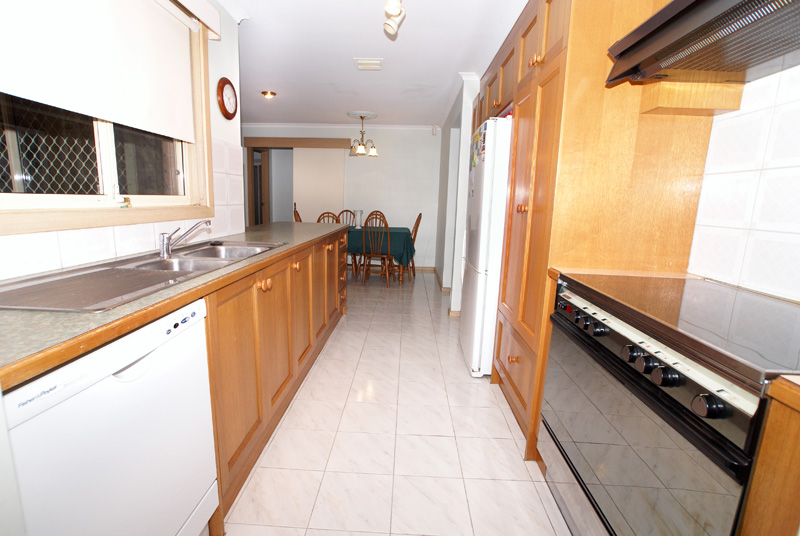 THE PERFECT OPPORTUNITY Picture 2