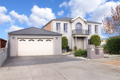 A TOUCH OF PARADISE Picture