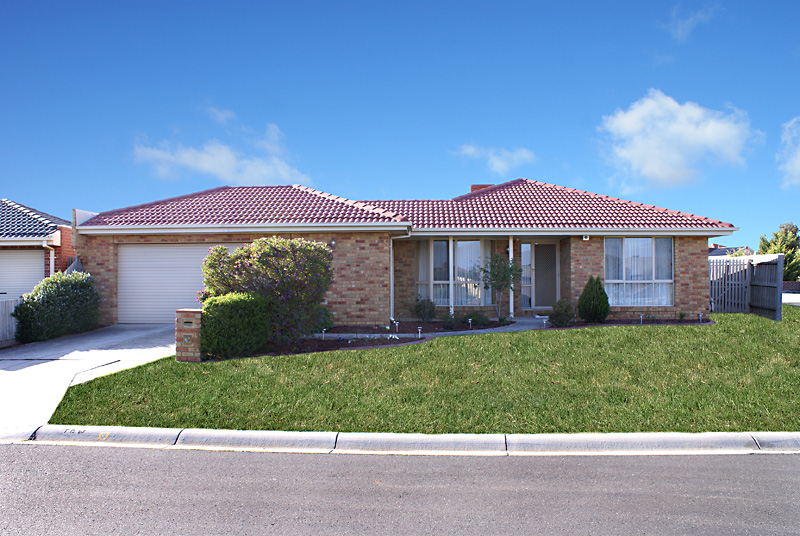 FIRST HOME BUYERS AND FAMILIES TAKE NOTE. Picture 1