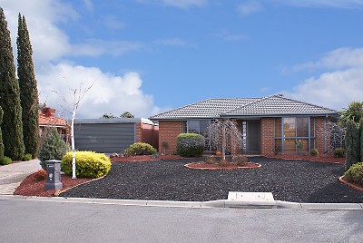 CONVENIENT FAMILY LIVING Picture