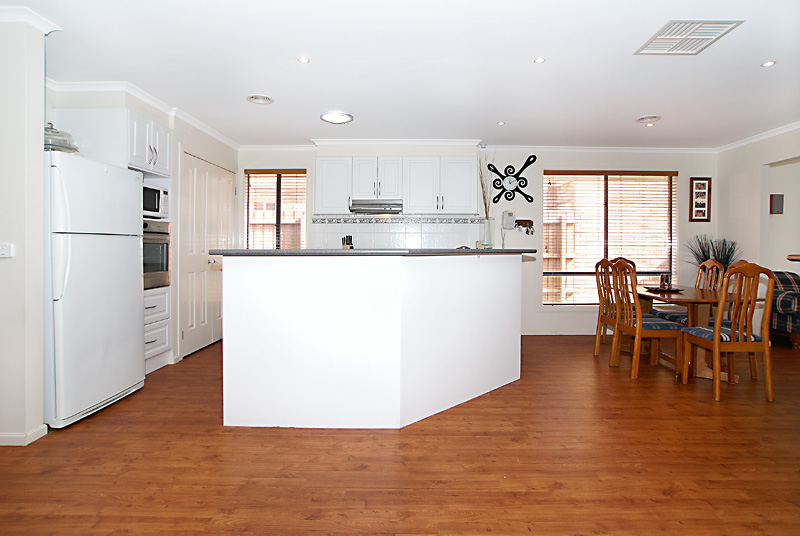 FAMILIES LOOK NO FURTHER Picture 3