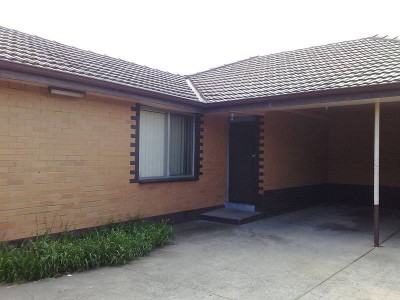 GREAT LOCATION! Picture