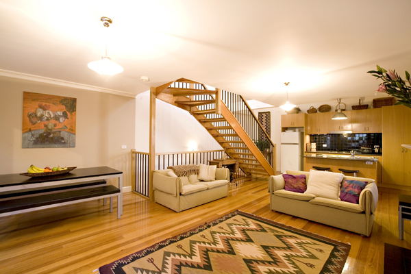 INVITING HOME PERFECT FOR ENTERTAINING Picture INVITING HOME PERFECT FOR ENTERTAINING Picture