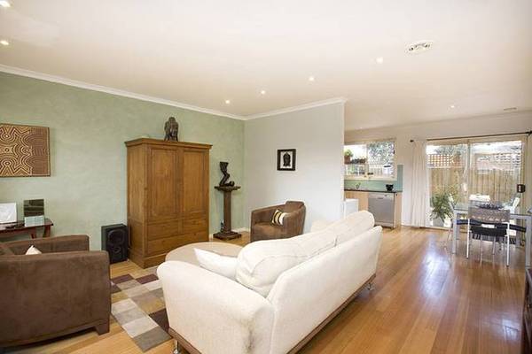 Sylish Double Storey Townhouse Picture Sylish Double Storey Townhouse Picture