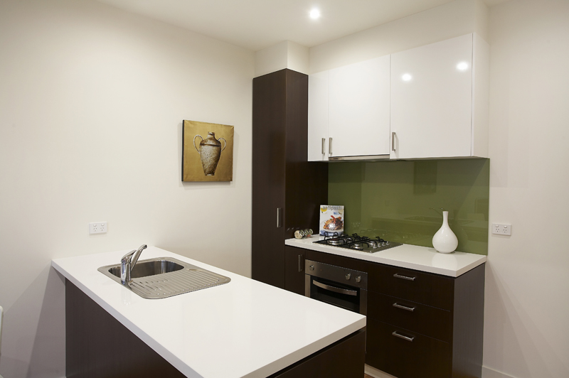 QUALITY AND STYLE ALL ON TWO LEVELS Picture 3