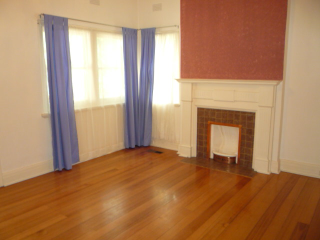 COTTAGE STYLE LIVING!!! Picture