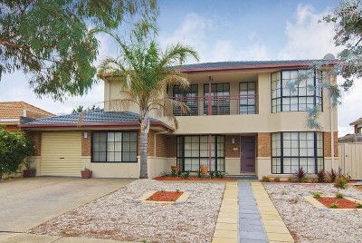 A SPACIOUS HOME SUITED TO LARGE FAMILY LIVING Picture A SPACIOUS HOME SUITED TO LARGE FAMILY LIVING Picture