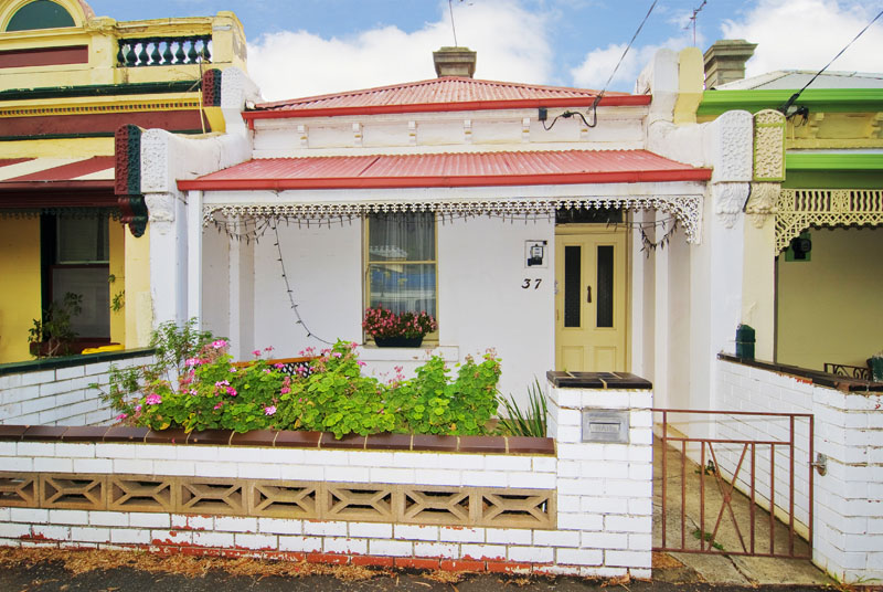 SINGLE FRONTED VICTORIAN TERRACE Picture 1