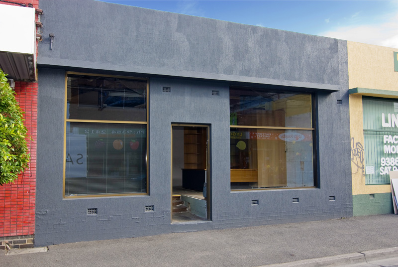 AN OUTSTANDING INVESTMENT Picture 1