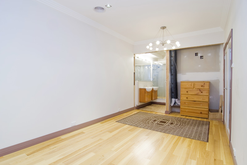 AN OUTSTANDING INVESTMENT Picture 3