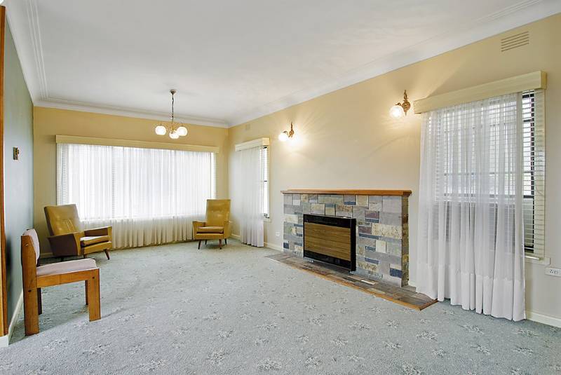 IMMEDIATELY COMFORTABLE ACCOMODATION Picture 2