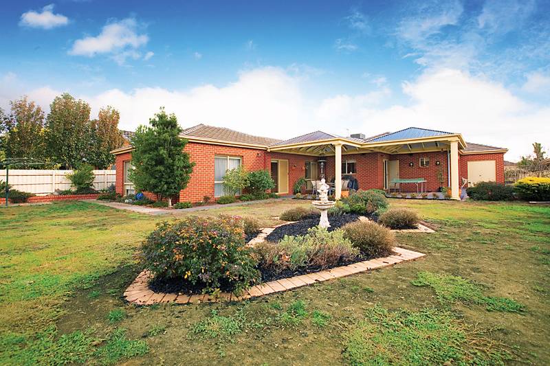 GRAND FAMILY HOME Picture 2