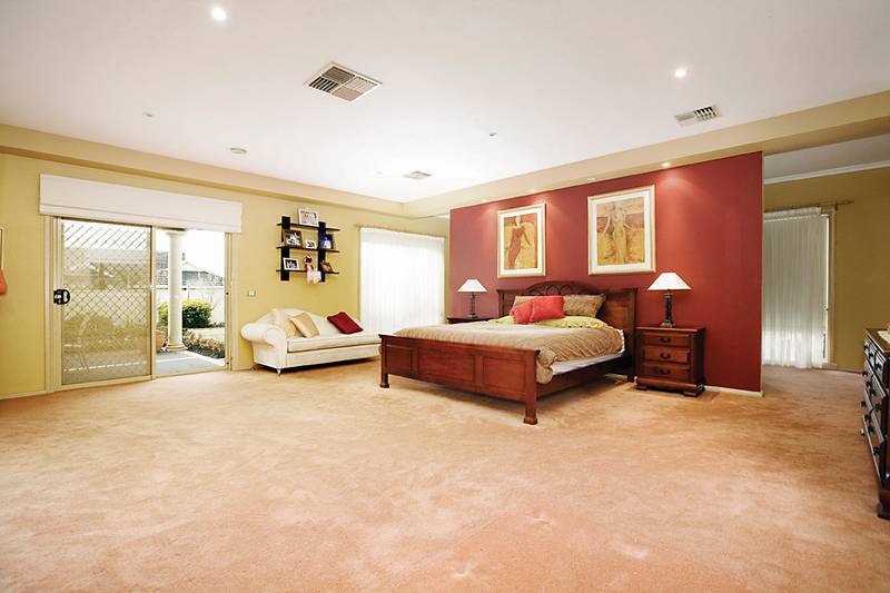 GRAND FAMILY HOME Picture 3