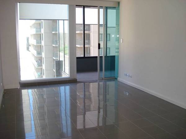 DEPOSIT TAKEN - One bedroom + study apt. in the Popular World Tower Complex! Picture