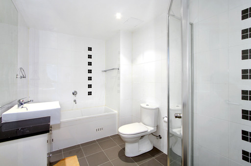 Price Reduced! - Spacious as new split level apartment in convenient location. Picture