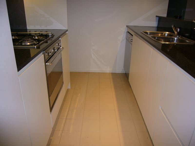 DEPOSIT TAKEN - Modern 2 br + study alcove apartment! Picture