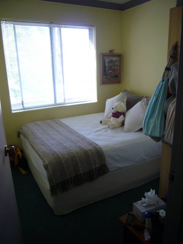 Stunning 2 bedroom with parking in convenient spot. Picture Stunning 2 bedroom with parking in convenient spot. Picture