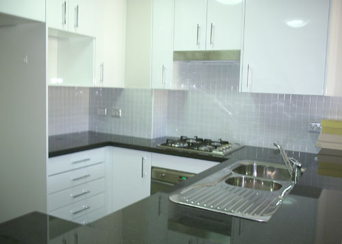 DEPOSIT TAKEN - Modern 2 Br Apartment with Parking in the Heart of the City! Picture 2