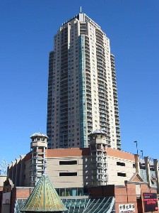 Huge 3 bedroom apartment with 2 parking in Huge 3 bedroom apartment with 2 parking in