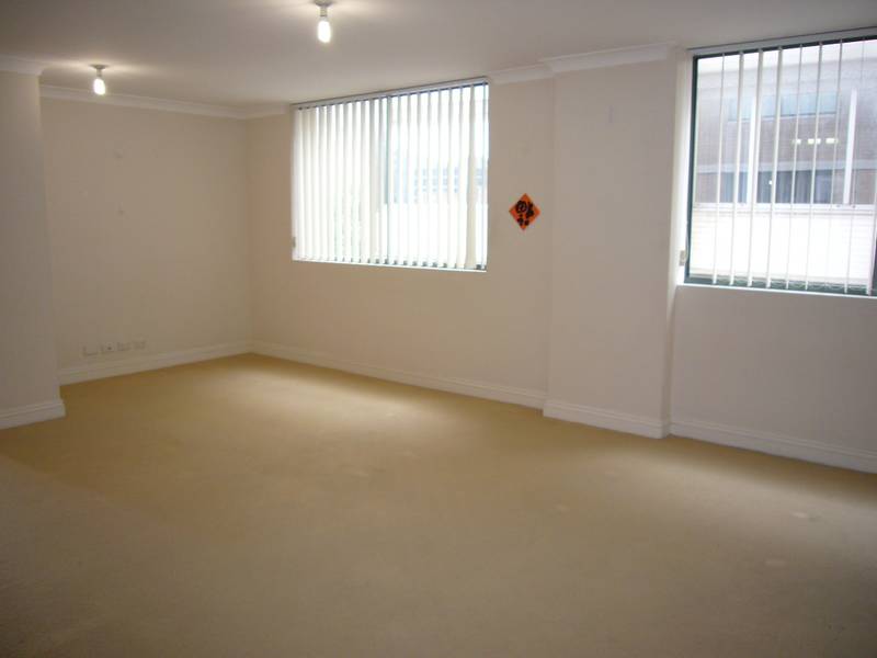Modern One Bedroom Apartment with Security Carspace! Picture 3