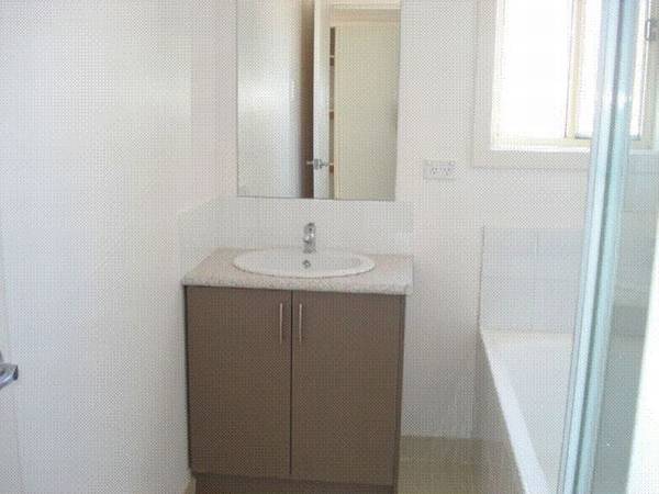 Three Bedroom Townhouse Picture Three Bedroom Townhouse Picture