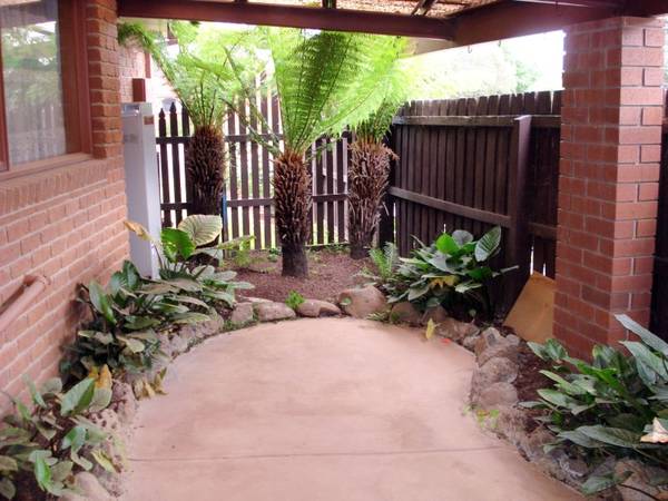 Great Value Buying with Plenty of Extras Picture 3