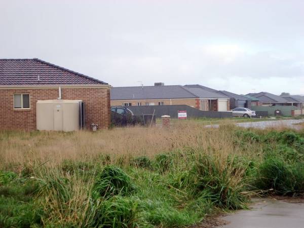 One of the Last Remaining Blocks in Popular Estate Picture