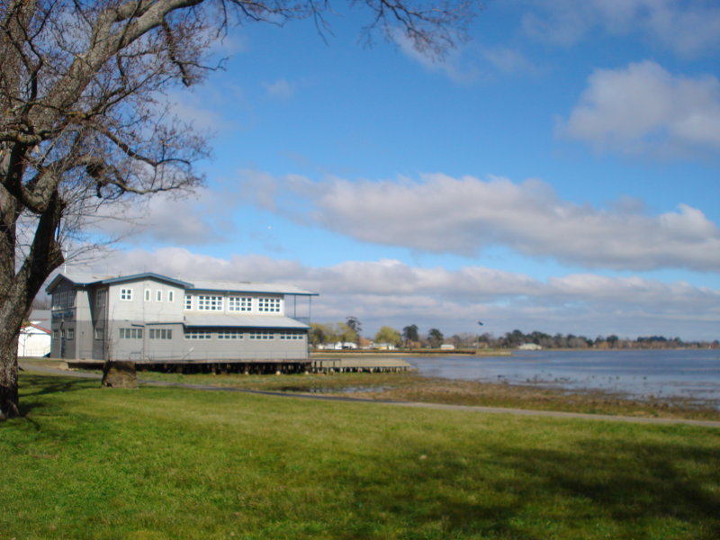 Perfectly Positioned in the Lake Wendouree Locale Picture 1