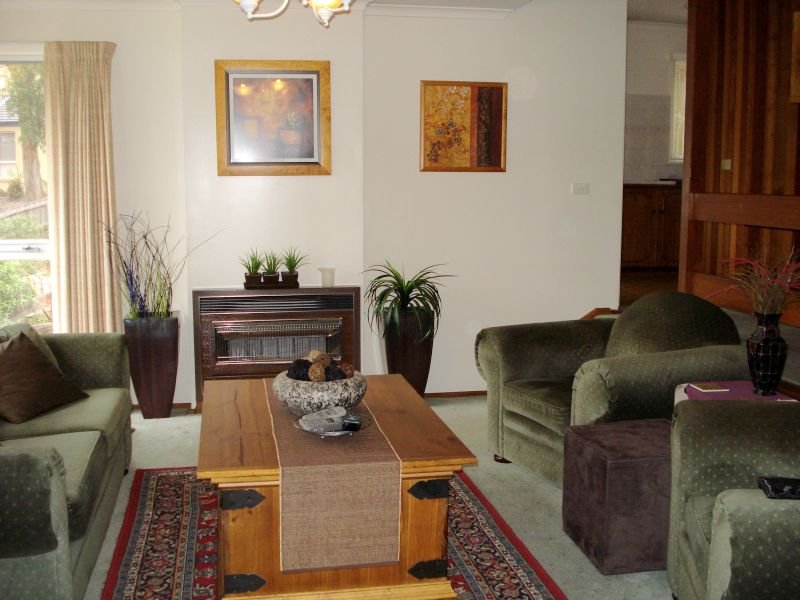 Private Setting - Four Bedrooms Picture 3