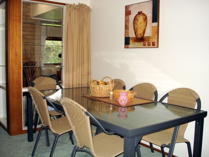 Private Setting - Four Bedrooms Picture 2