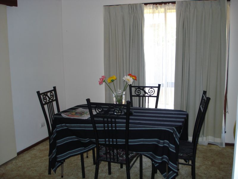 Low Maintenance Living in Quiet Convenient Position Picture